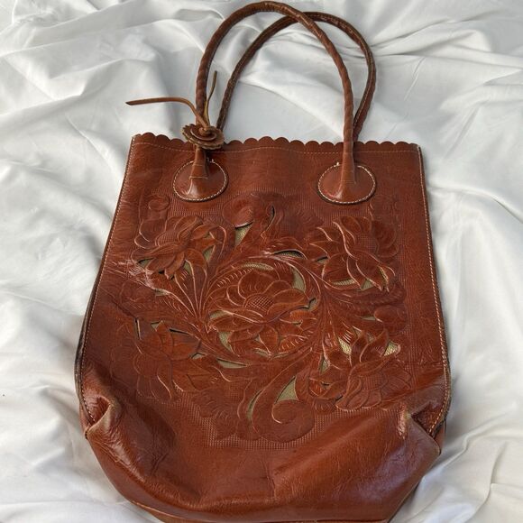 Patricia Nash Handbags - Patricia Nash Leather Handbag Tooled Brown Leather 17x12.5 Cavo Tote Excellent